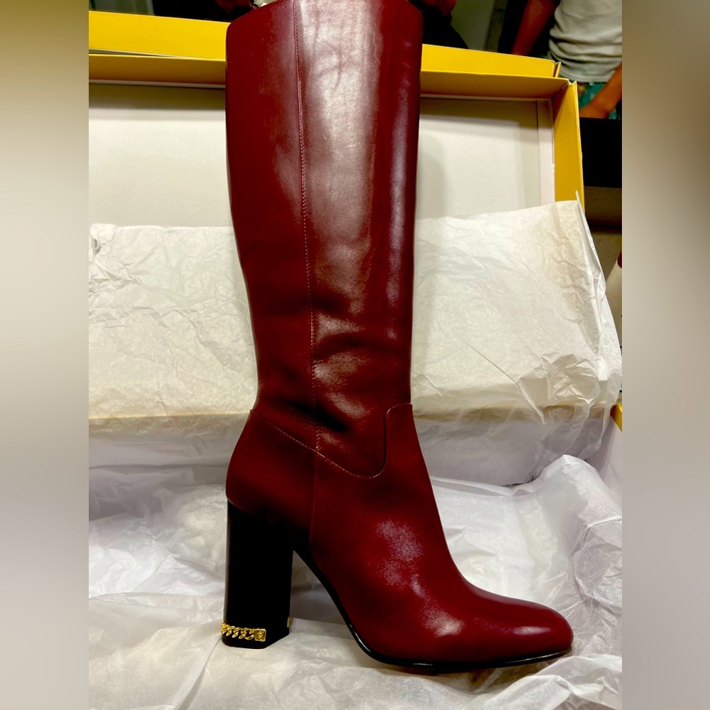 Michael Kors BNWT Walker Leather Boots in Oxblood